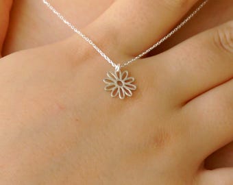 Personalized Birth Flower Bouquet Necklace: Sterling Silver Family Keepsake, Halloween and Christmas gift