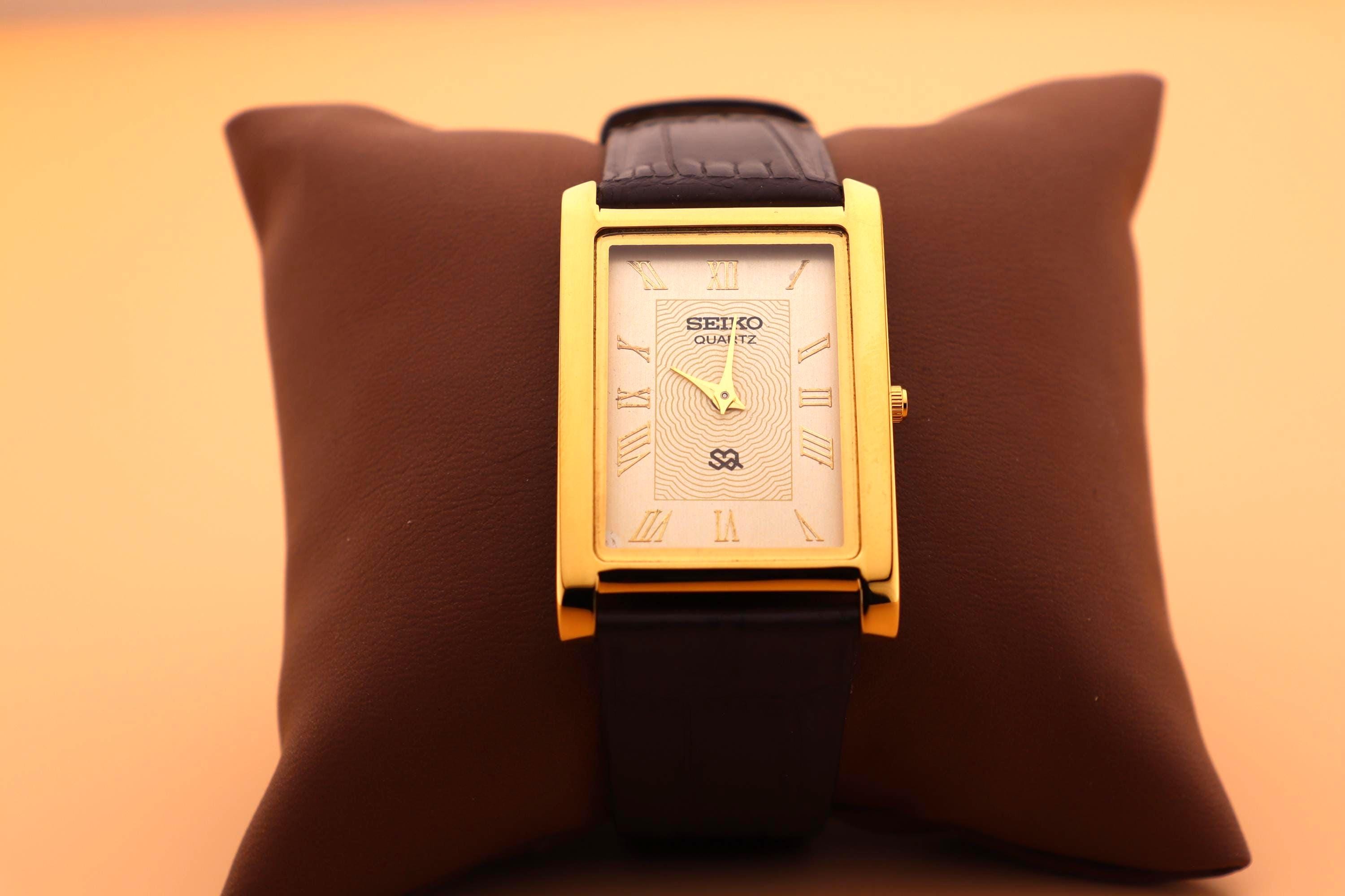 Vintage womens seiko gold watch - Etsy 日本