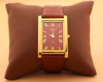 Vintage Seiko Gold Plated 2320 678A Red Dial Lady Quartz Watch