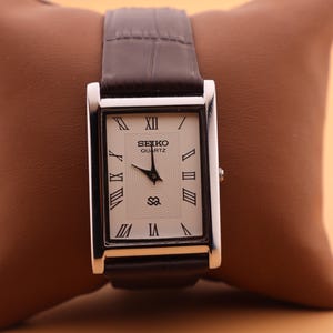 SEIKO tank ヴィンテージ 稼働品 Rare Manual winding Seiko Tank Price: 7,000 with free