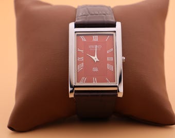 Lasting Impression Seiko Slim Vintage Quartz Men’s Watch Red Dial Comes with a New Battery and a Genuine Leather Dark Brown Strap