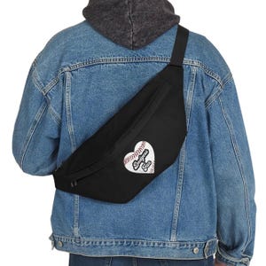 Benutzerdefinierte Baseball Bauchtasche, personalisierte Baseball Hüfttasche, Geschenk für Sportfan, Baseball Mutter, Teamname, Baseball-Liebhaber, Freisprechtasche