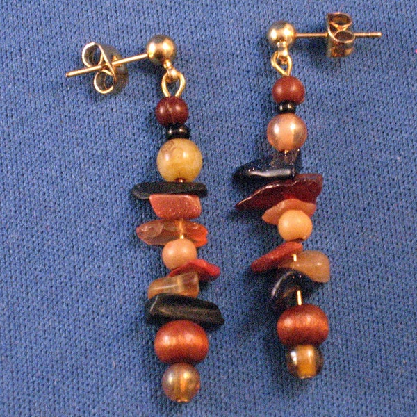 Tan, Sienna & Brown Chip Beads with GOLDEN PEARL Dangle EARRINGS!