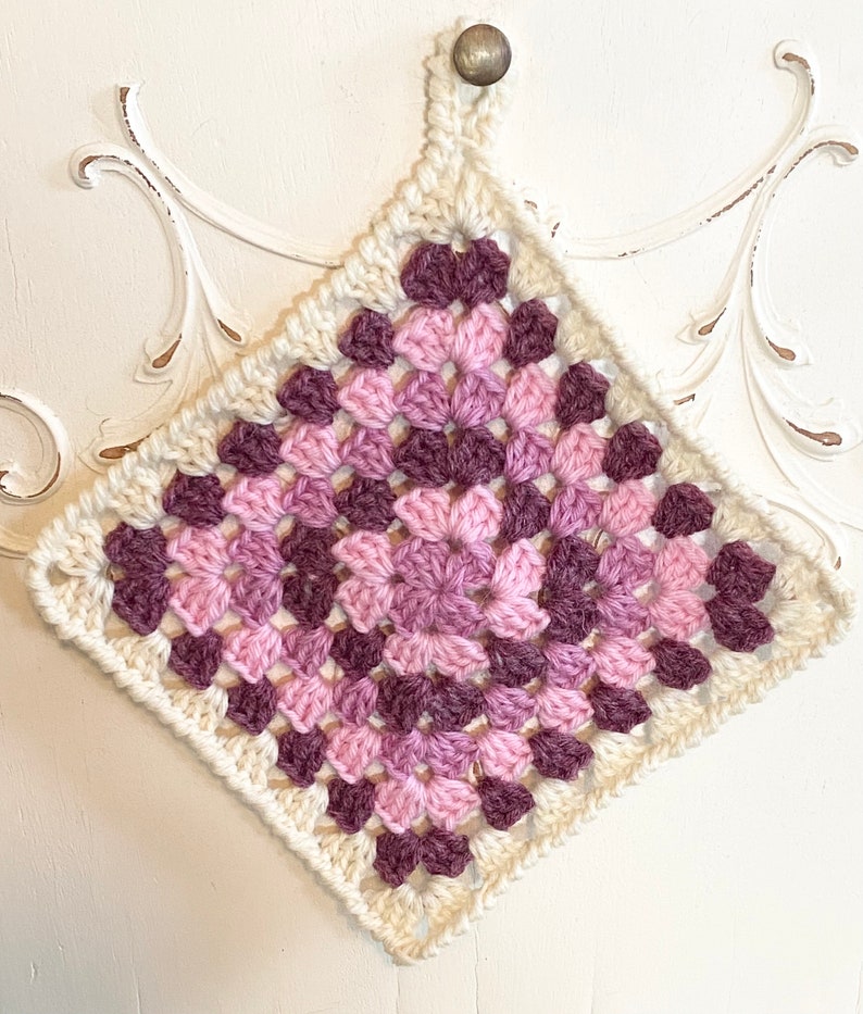 Traditional Granny Square Crochet Pattern, 3 Color Grannie Square, PDF format, Instant Download, Digital Crochet Pattern image 2