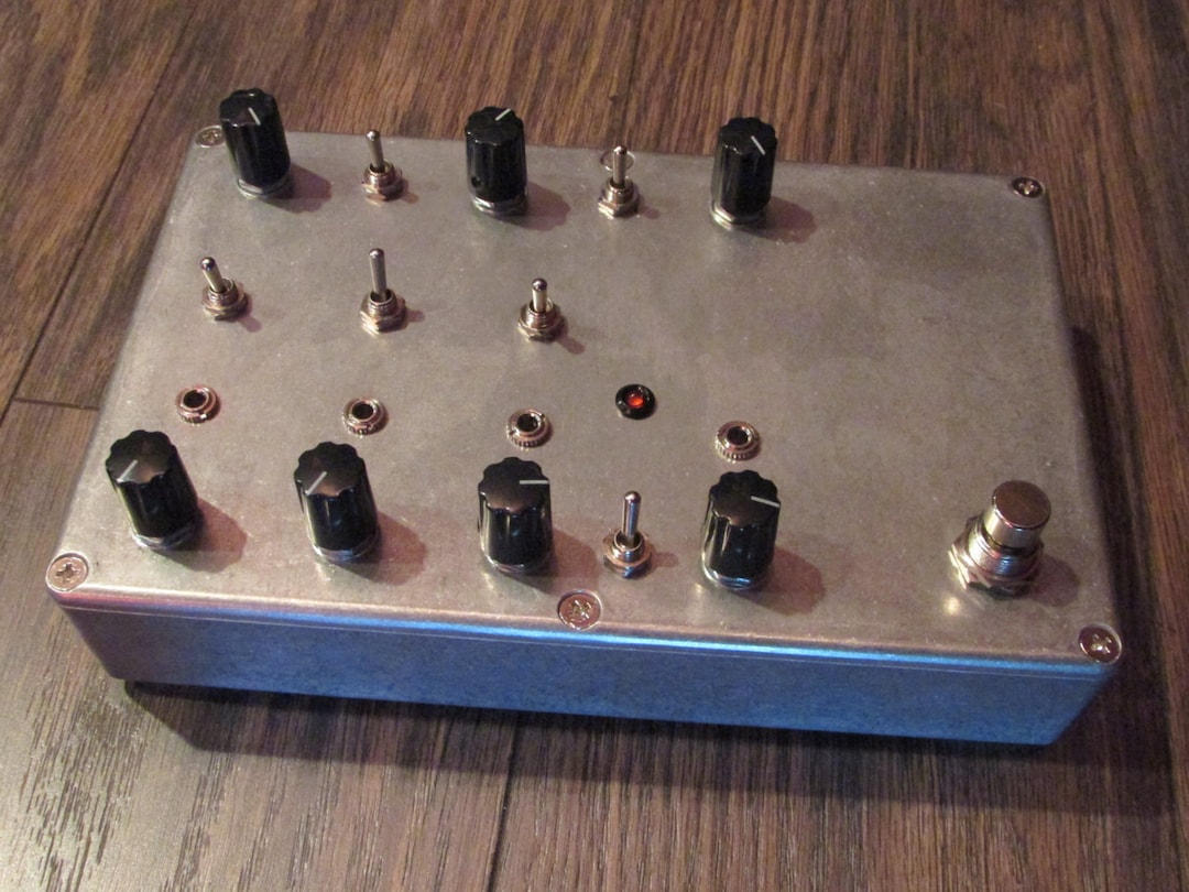 ノイズメーカー　エフェクター　CV-input Particle Smasher ノイズメーカー エフェクター CV-input Particle Smasher - メルカリ