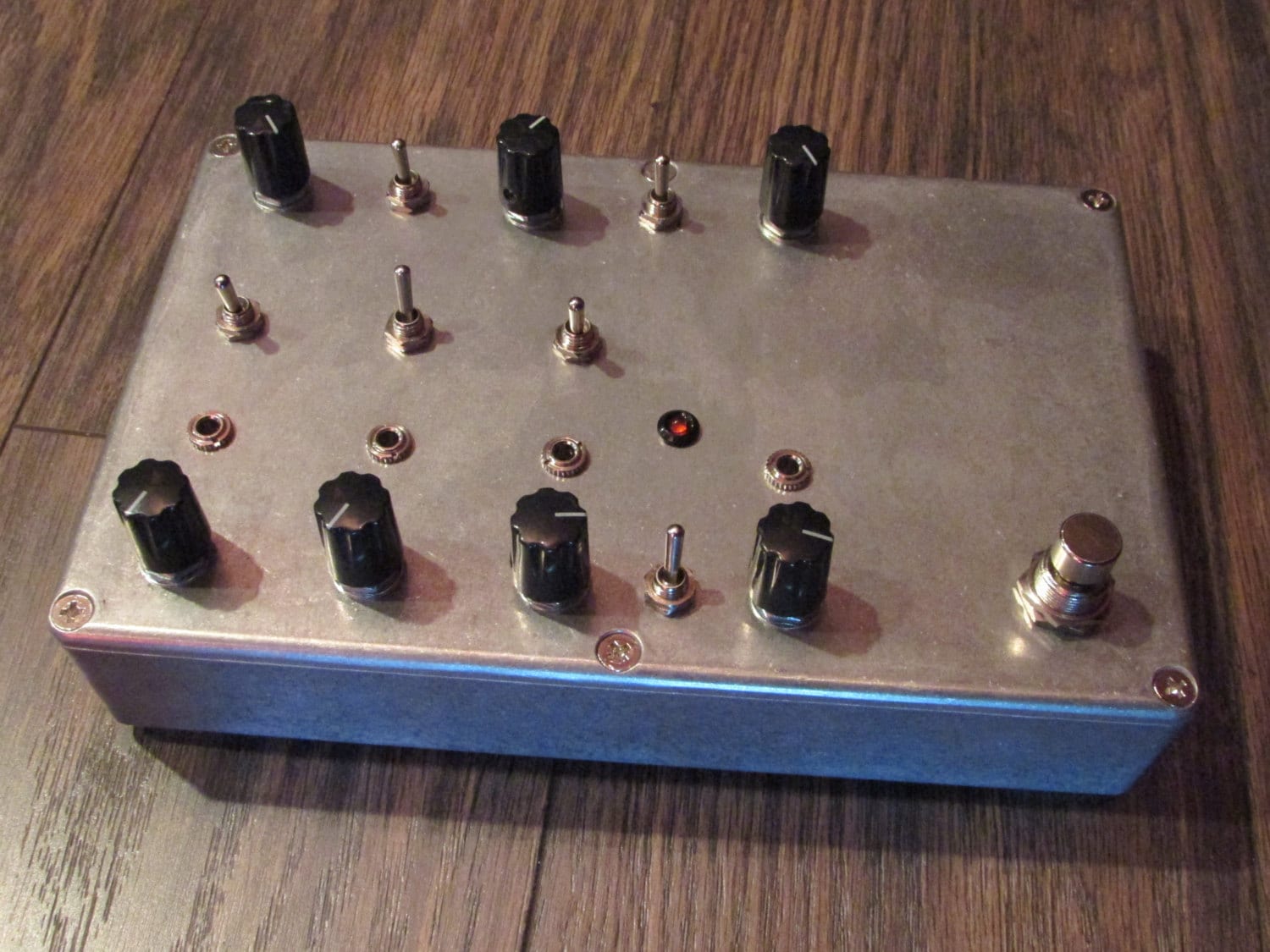 【在庫処分】 Particle Smasher With CV Ins / Stomp Box Version // Noise ギター