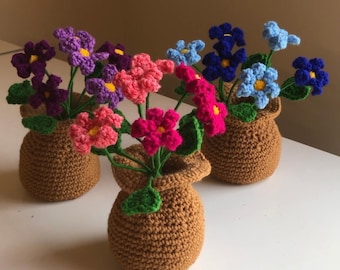 Schema per vaso di fiori all'uncinetto • Fiori di chiodi di garofano fai da te in formato PDF • Tutorial per decorare la casa all'uncinetto