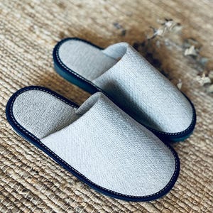 Classic women&#39;s slippers