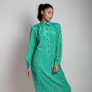 vintage 70s secretary shirt dress slinky damask green abstract print pockets shoulder pads long sleeves ONE SIZE S M L small medium large image 1