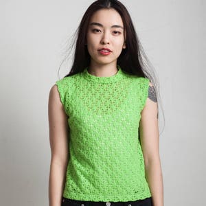 sleeveless knit sweater top eyelet lime green pullover high neck vintage 60s ONE SIZE S M L small medium large image 2