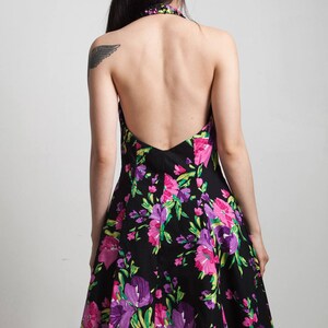 halter dress full skirt open back black floral print knee length vintage 80s SMALL S image 4