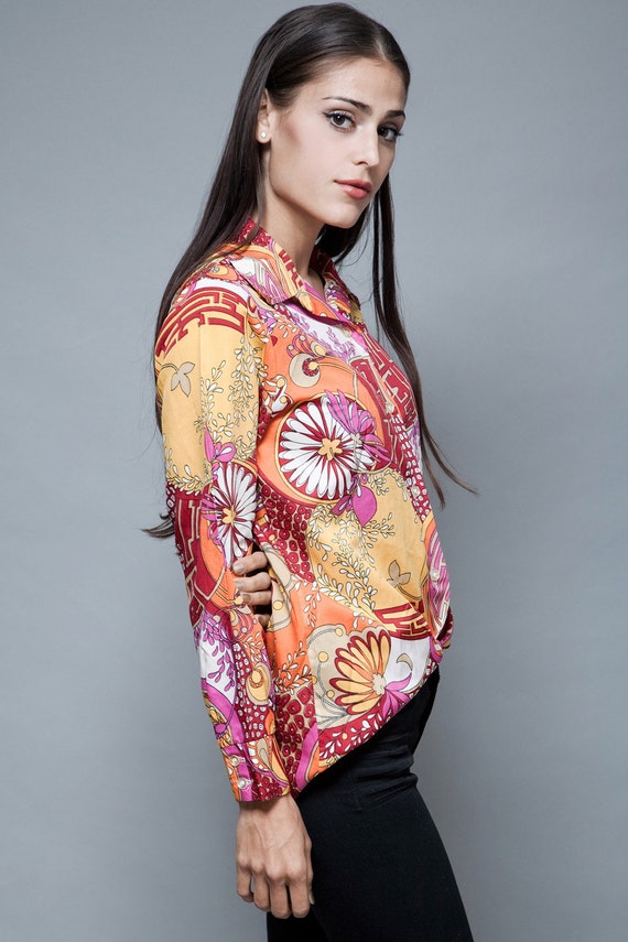 psychedelic printed top red blouse shirt bright A… - image 3