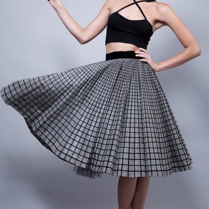 50s circle skirt, black white skirt, full circle skirt, vintage 50s plaid tartan taffeta velvet S Small image 4