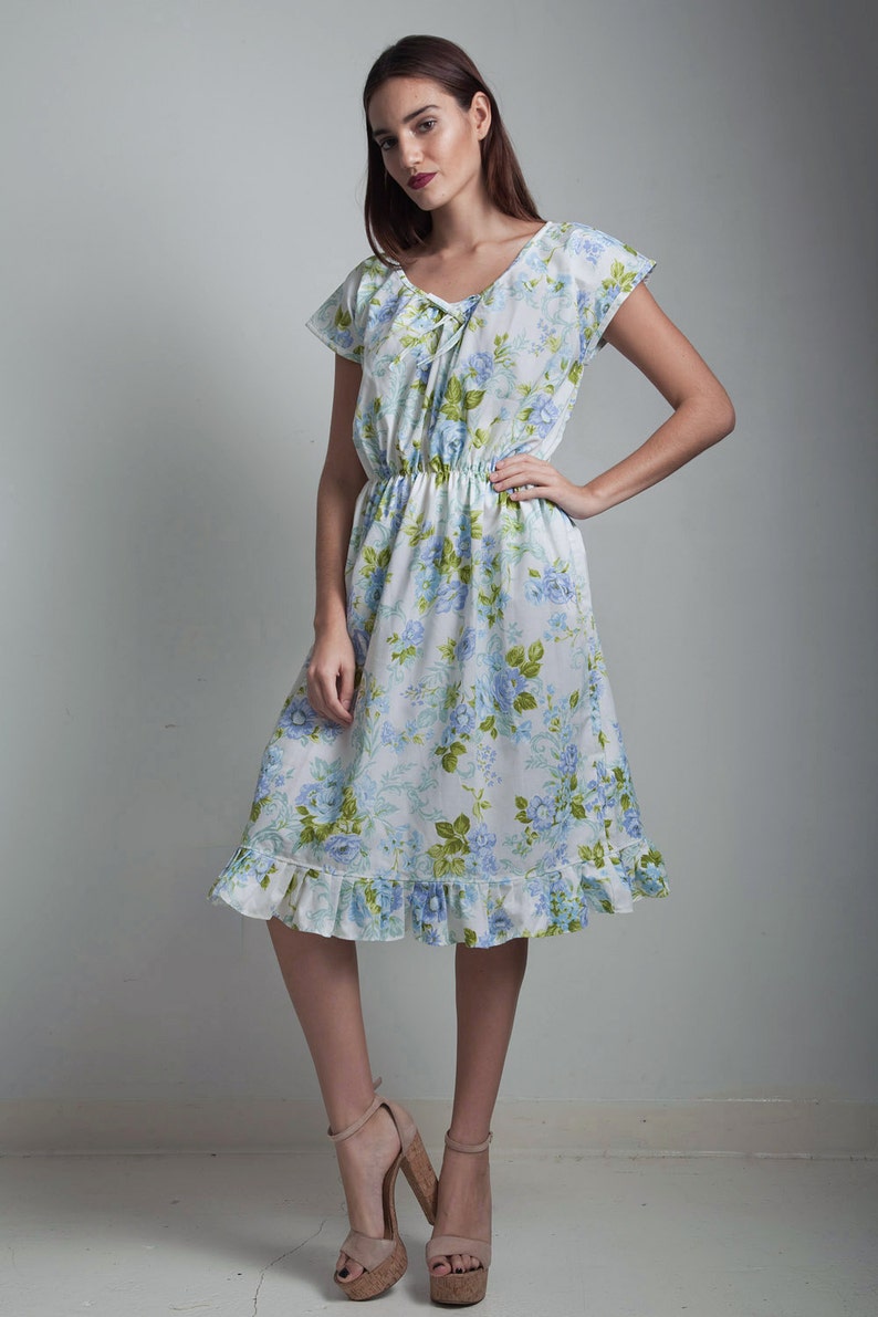 Floral Day Dress Blue Flower Print Elastic Feminine Vintage 70s ONE ...