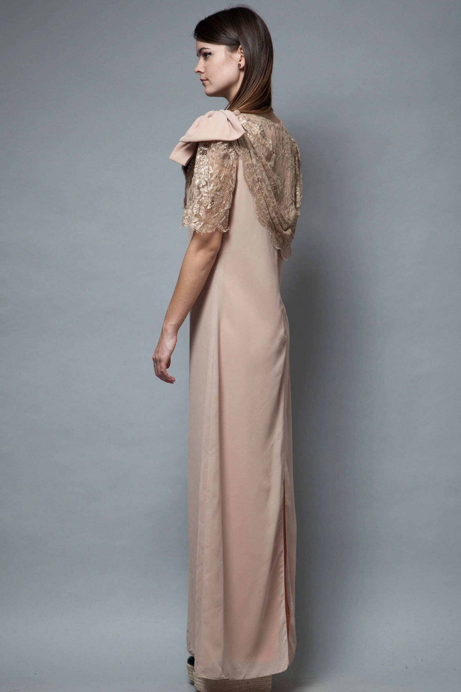 yellow pullover sweater