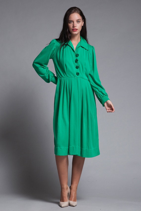 pleated shirtwaist dress green knit long sleeves … - image 1