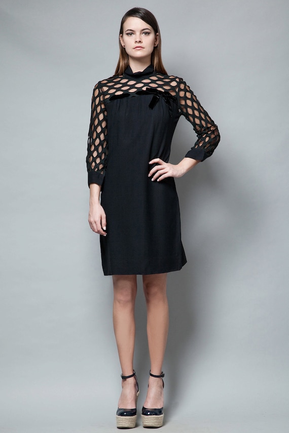 little black dress LBD vintage 50s crepe shift ey… - image 1