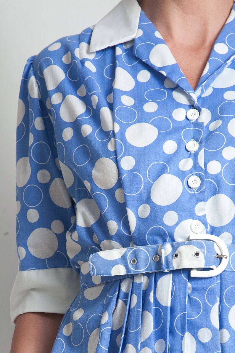70s vintage shirtwaist dress blue white bubble print cotton belted short sleeves MEDIUM M image 5