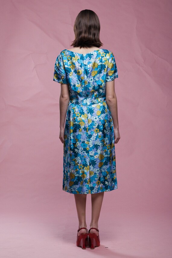 silk wiggle dress blue floral print short sleeves… - image 6