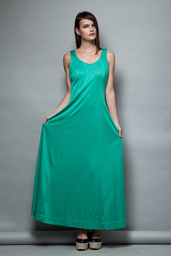 green maxi dress vintage 1970s long flare skirt sleeveless hostess tank L LARGE green maxi dress vintage 1970s long flare skirt sleeveless hostess tank L LARGE