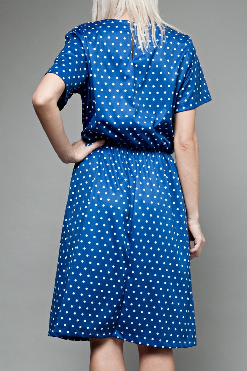 vintage 80s day dress blue white polka dot knit short sleeves knee length XL extra large