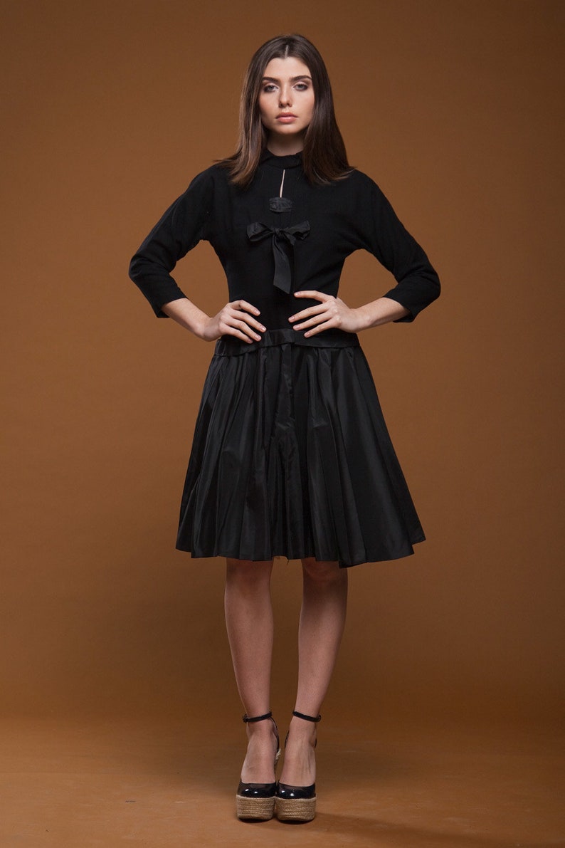 vintage 40s 1940s black dress wool knit taffeta bow keyhole full skirt knee length SMALL MEDIUM S M image 4