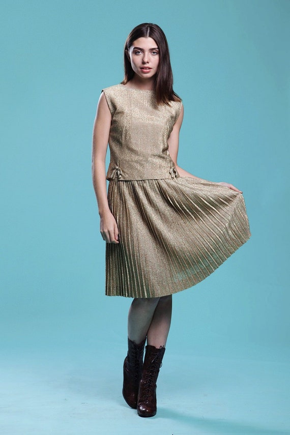 gold pleated skirt set metallic lurex sleeveless … - image 2