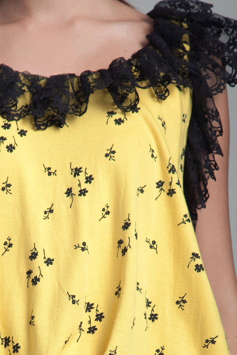 vintage 80s frilly mini dress drop waist yellow black lace low back ONE SIZE S M L small medium large image 5