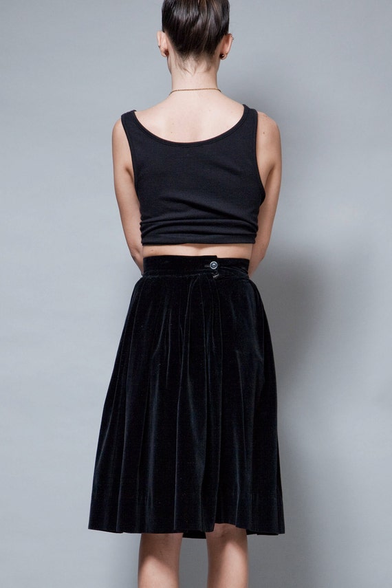 vintage 50s 1950s pleated skirt black velvet xs s… - image 3