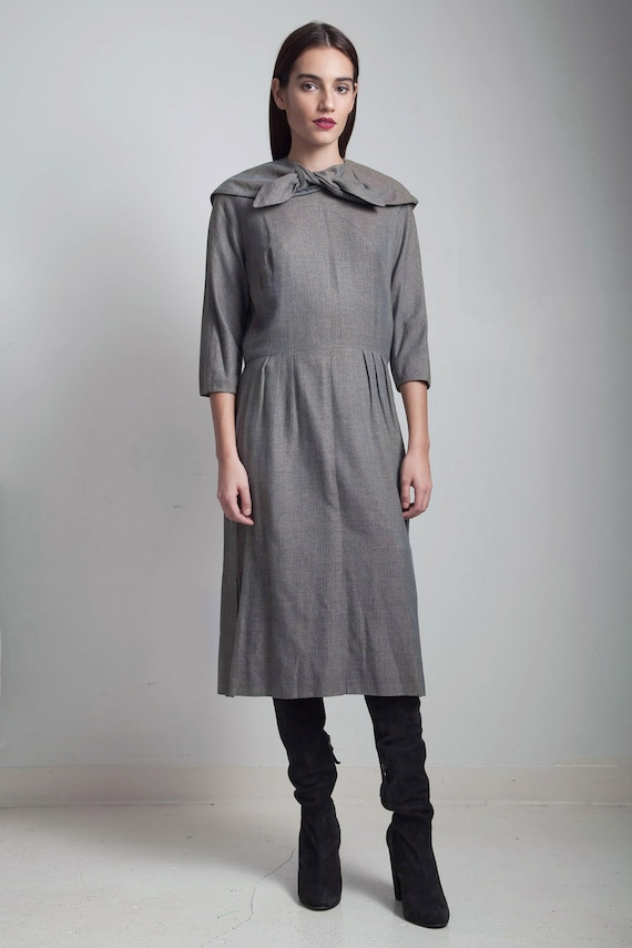 Vintage 1940s 40s Sailor Collar Tie Neck Ascot Gray Midi Day Dress