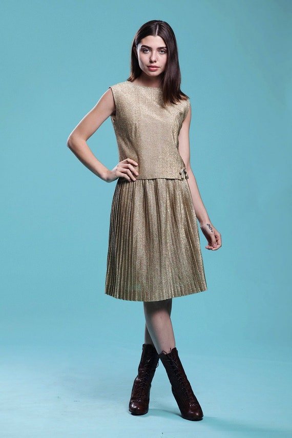 gold pleated skirt set metallic lurex sleeveless … - image 3