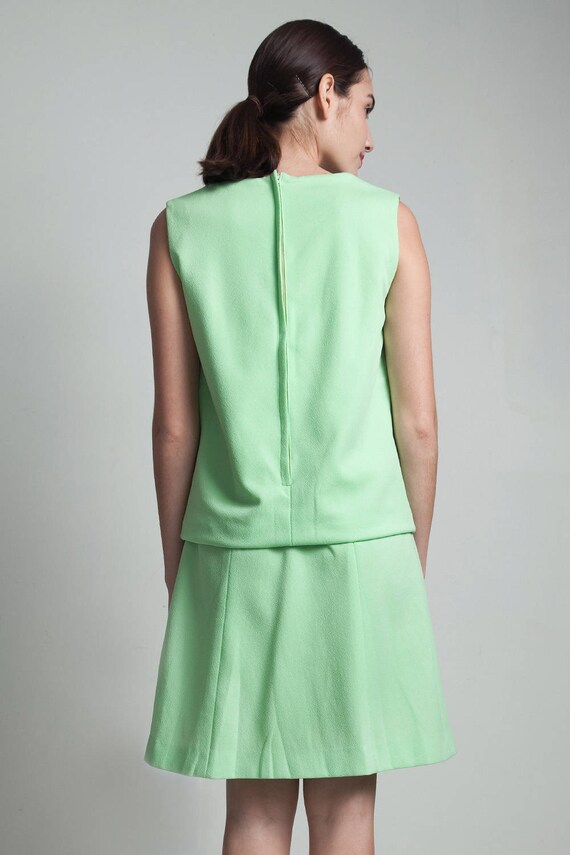 mod ascot dress light green vintage 60s sleeveles… - image 4