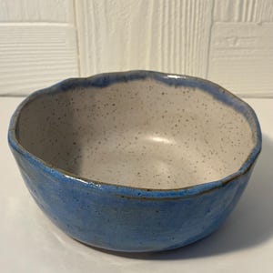 blue & white speckled bowl, 7”