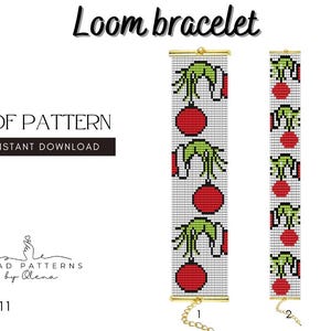 Op de afbeelding: Een loom armbandpatroon met een kerstthema. Het ontwerp toont rode ornamenten en groene Grinch-achtige figuren op een witte achtergrond. De woorden "Loom bracelet" en "PDF PATTERN INSTANT DOWNLOAD" zijn ook zichtbaar.