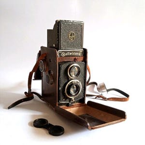 Vintage 1940 ROLLEICORD Model II K3 German TLR Film Camera | Antique Photography Collectible with Original Leather Case & Parts