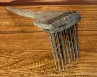 Antique Carved Wooden Flax Wool Carding Comb; Heckle, Hetchel, Primitive 19th Century Handmade Linen Making Tool