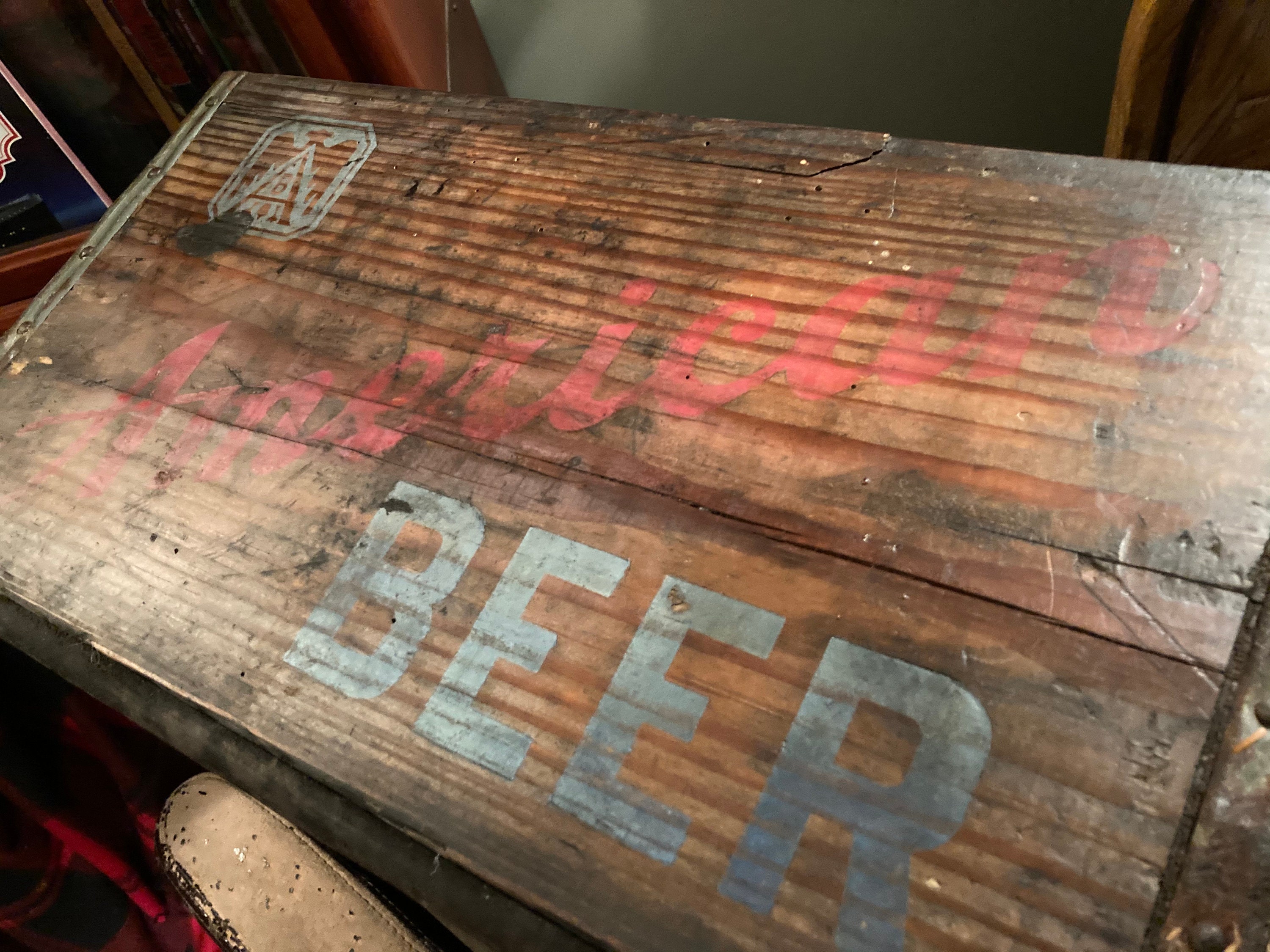 I made a VINTAGE BEER CRATE from a pallet 