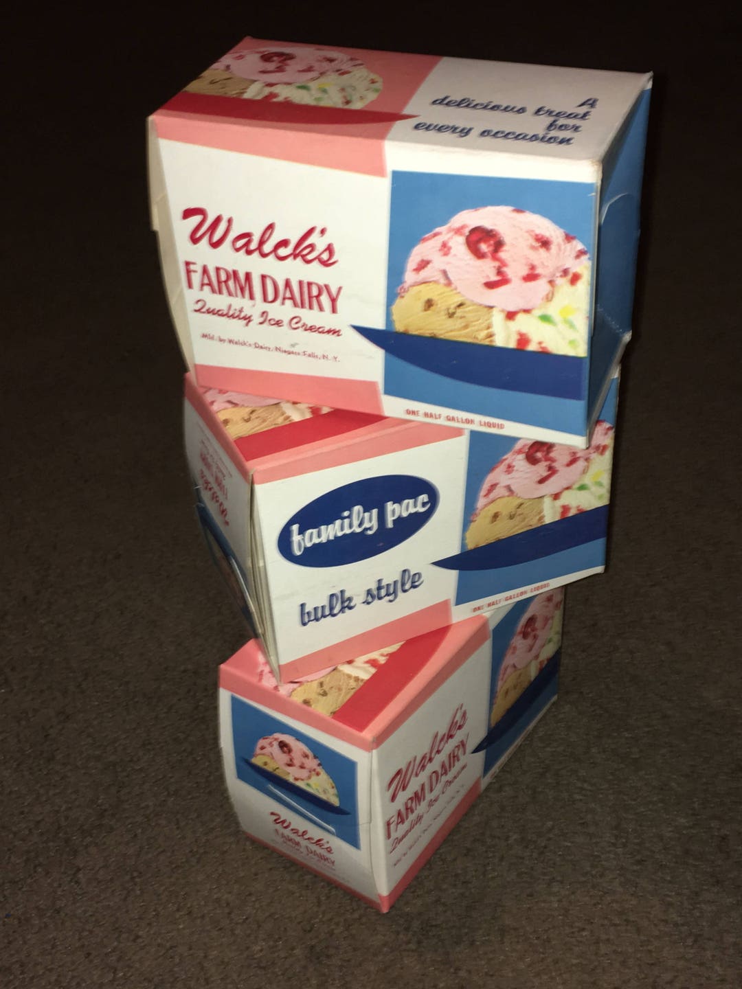 Vintage 1950s Ice Cream Cartons: Walck's Farm Dairy NOS