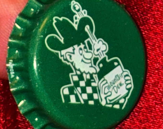 Vintage Yahoo Mountain Dew Bottle Cap, Willy the Hillbilly, Moonshiner, Lot of 4! Old Stock