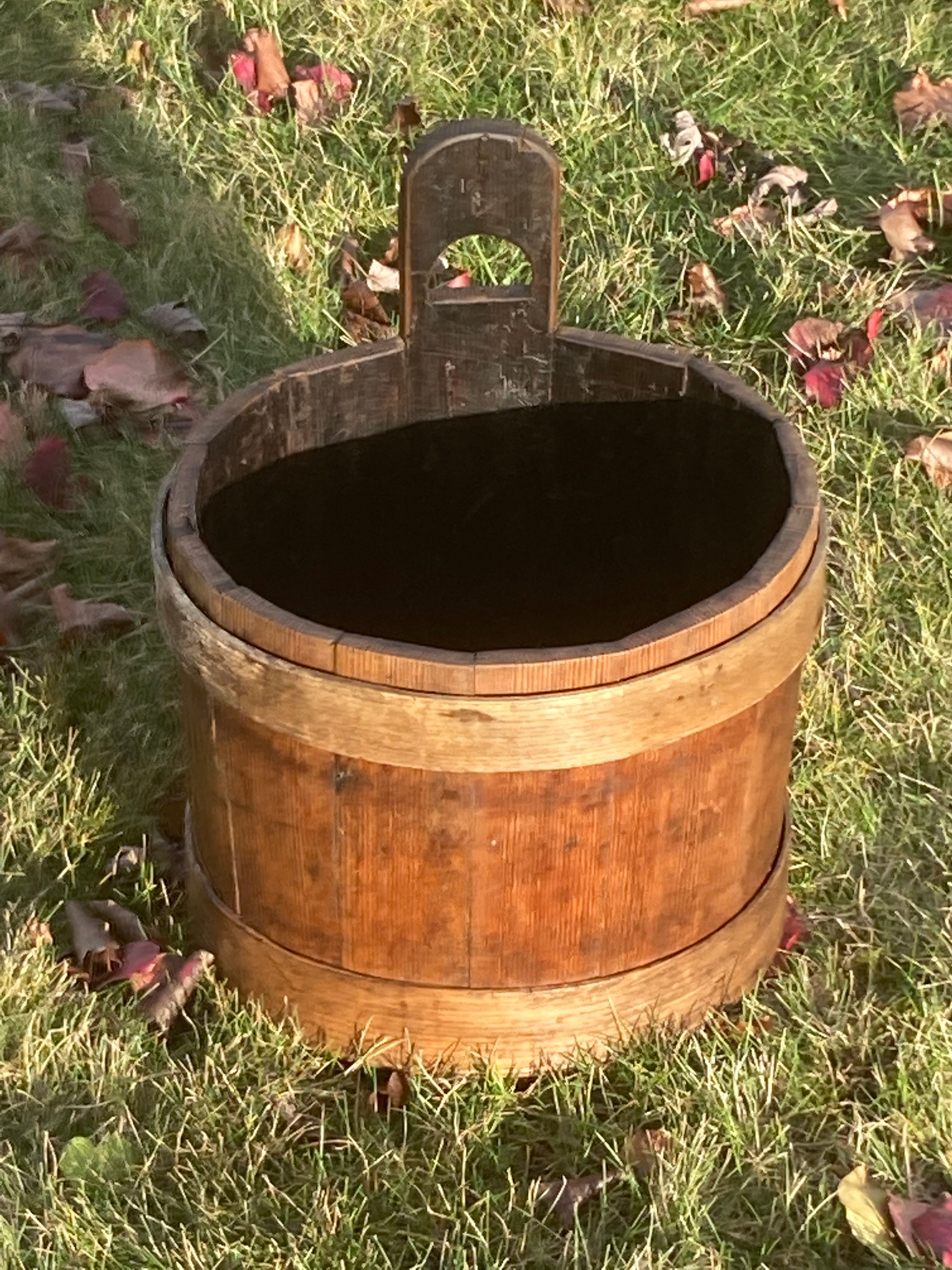 Antique Country Primitive Staved Wooden Piggin Bucket with Chestnut Lap
