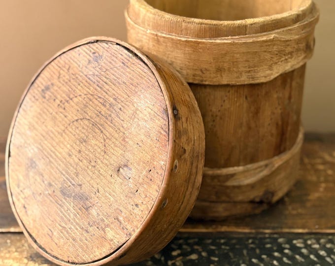 Antique Primitive Staved Pine Covered Farmhouse Sugar Bucket, Old Pantry Box with Chestnut Finger Bands, Early 1800s