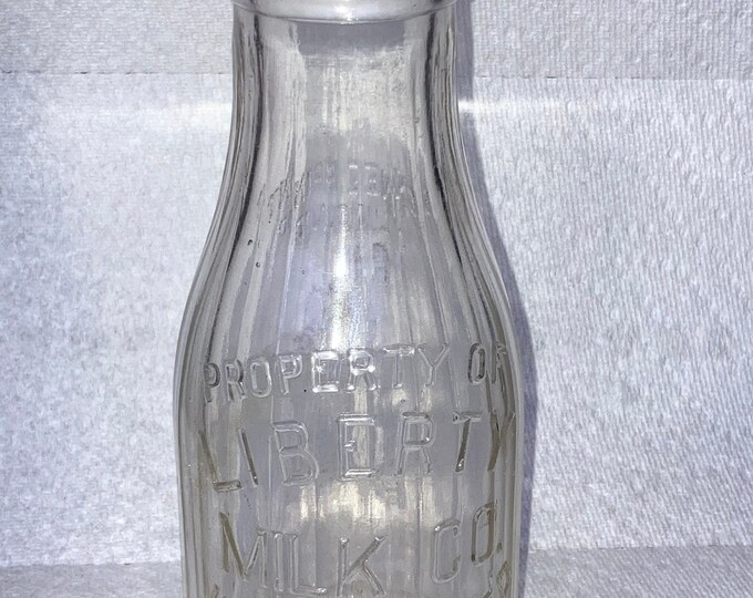 Original 1926 Liberty Milk Co. Bottle, Buffalo NY; Statue of Liberty; Authentic Antique Milk Bottle