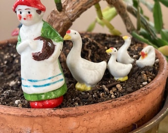 5 Vintage Miniature Dutch Girl & Geese Ceramic Figurines, Flowerpot Decorations