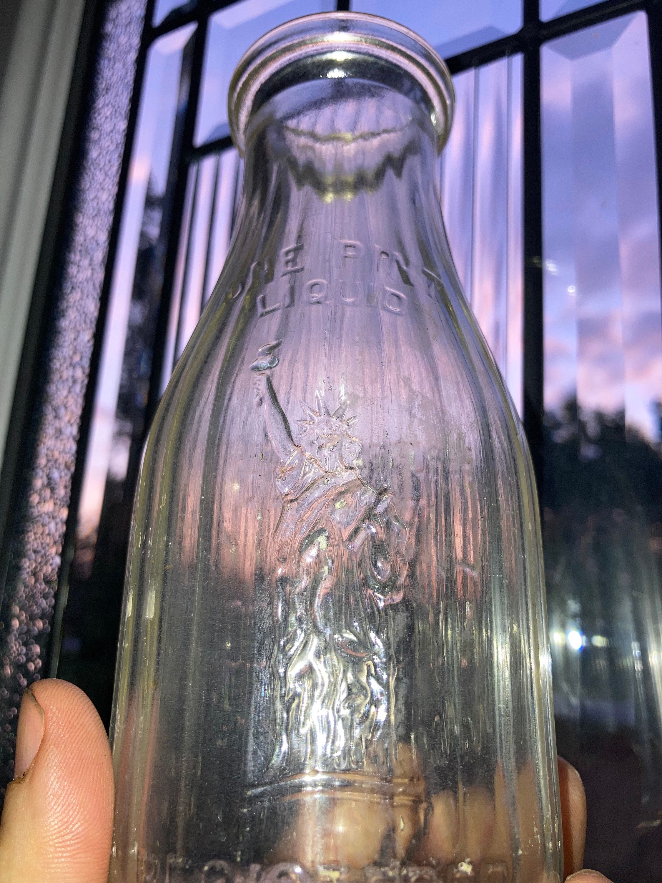 Original 1926 Liberty Milk Co. Bottle, Buffalo NY; Statue of Liberty