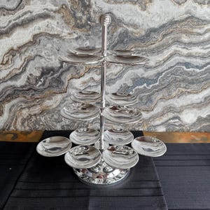 Dessert-Display, handgefertigter 3-Tier-Macaron- und Keksständer aus versilbertem Messing