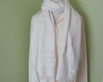 Solid White Super Soft Viscose Fringed Scarf Wrap Sarong - 33" x 76" Long // 1000+ Designer Silk Vintage Scarves