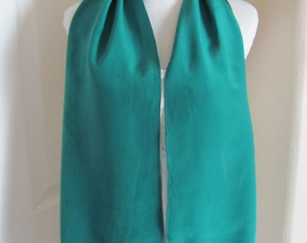 Beautiful Solid Green Soft Silk Scarf // 10" x 52" Long // 1000+ Designer Silk Vintage Scarves
