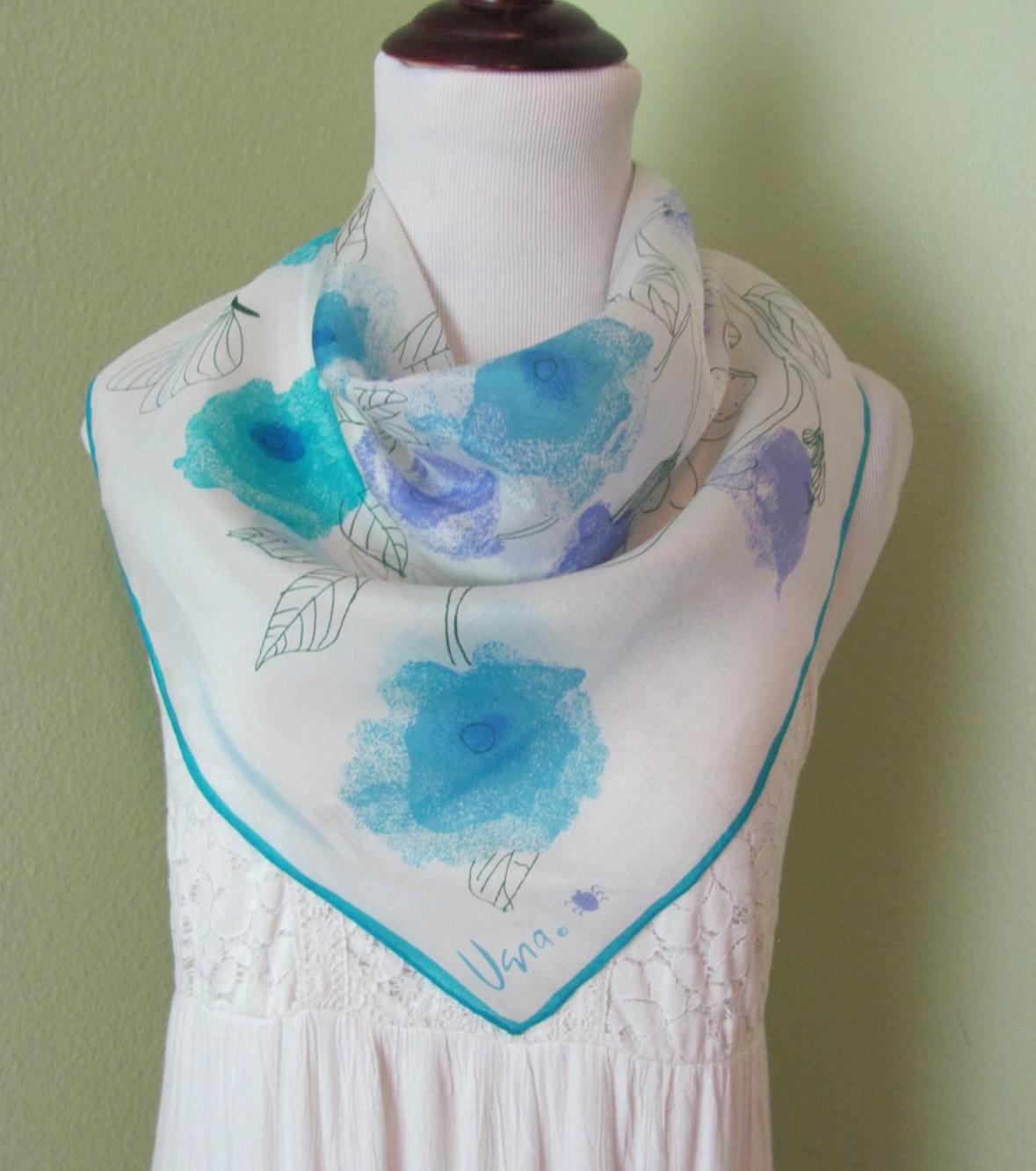 VERA Neumann // Vintage White Blue Floral Silk Scarf - 22  display picture 1