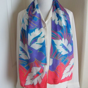 Liz Claiborne // Lovely Pink Blue Floral Silk Scarf // 11&quot; x 52&quot; Long // 1000+ Designer Silk Vintage Scarves