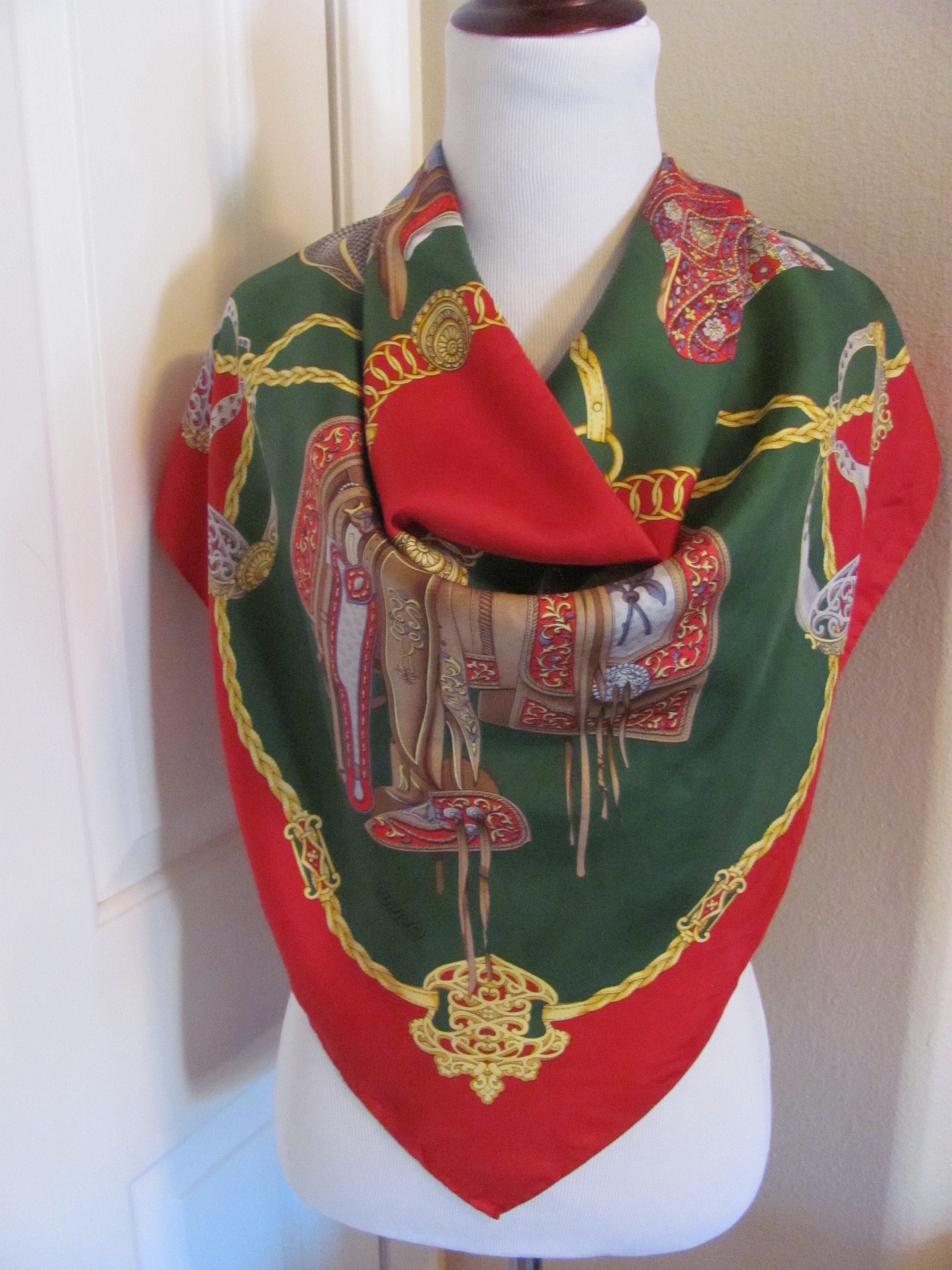 ERRE  // Green Red Gold Made in Italy Silk Scarf  // 34" Inch 88cm Square // Best of the Best // Silk Designer Vintage Scarves